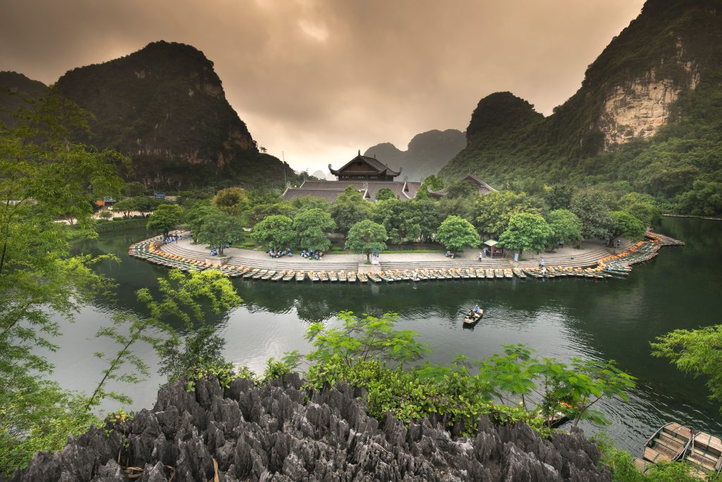 Tour Combo Bái Đính – Tràng An – Cố Đô Hoa Lư Nguyên Ngày